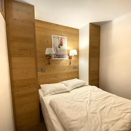 Rent 5*